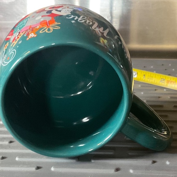 CHRISTMAS DISNEY COLLECTOR MUG brand new - Picture 5 of 7